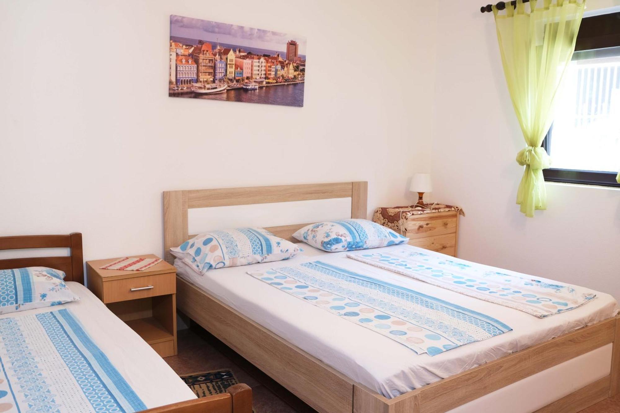 Apartmani Janosevic Sutomore Bilik gambar